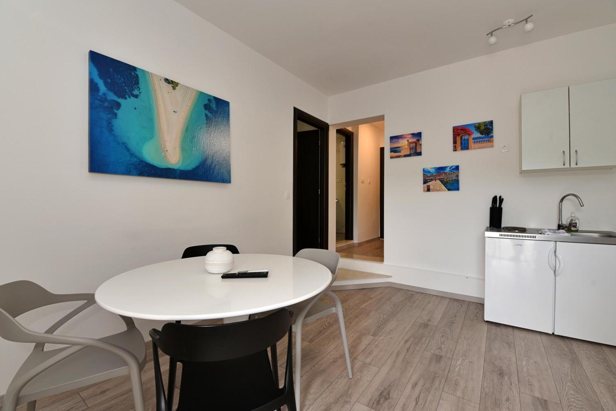 Aqua Apartments Omiš Exterior foto