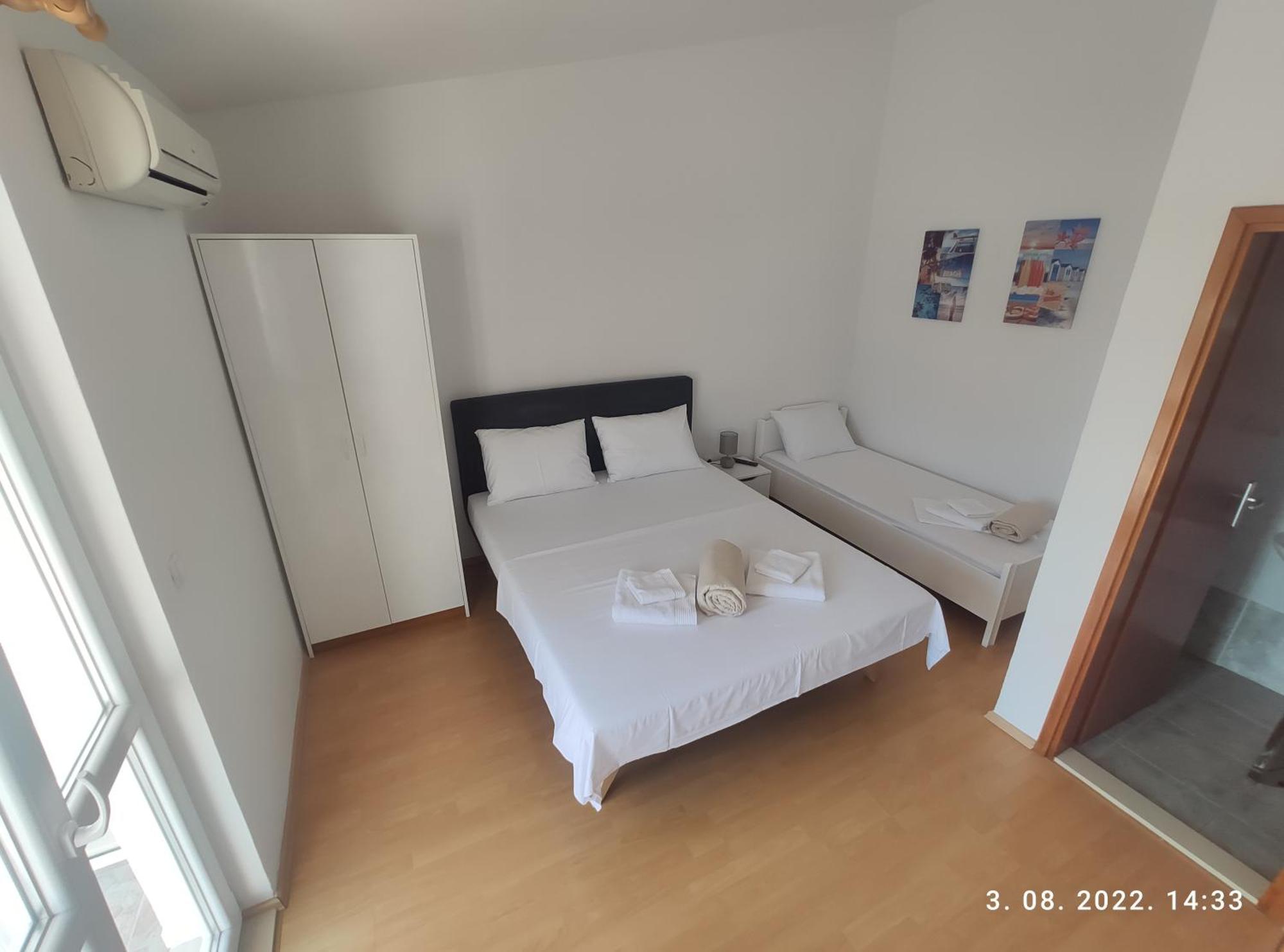 Aqua Apartments Omiš Quarto foto