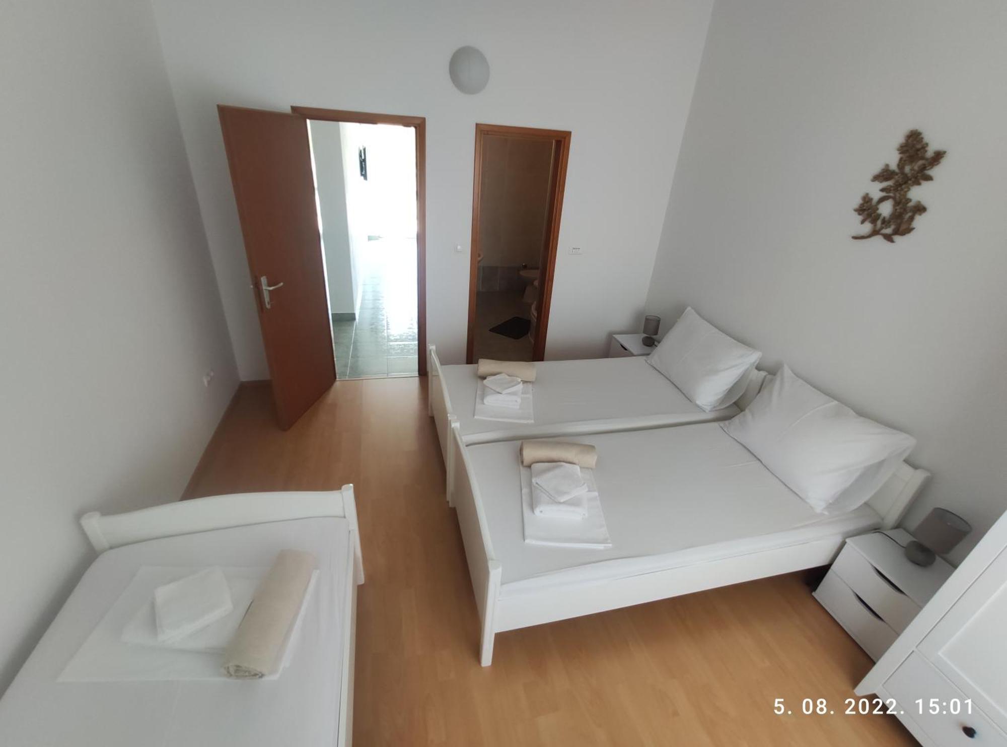 Aqua Apartments Omiš Quarto foto